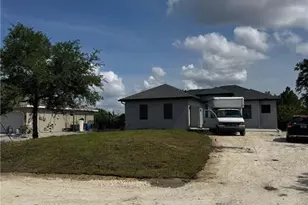 2741 41st Ave NE, Naples, FL 34120 - Photo 3