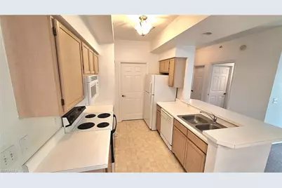 4645 Saint Croix Ln #1324, Naples, FL 34109 - Photo 5