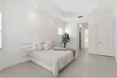 4715 Kensington Cir, Naples, FL 34119 - Photo 11