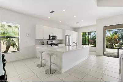 4715 Kensington Cir, Naples, FL 34119 - Photo 5