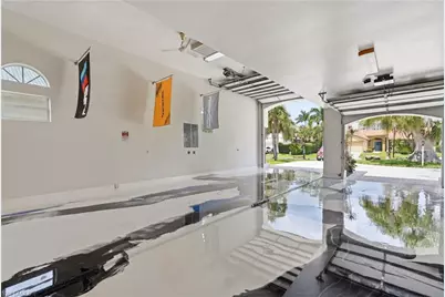 14871 Laguna Dr, Fort Myers, FL 33908 - Photo 5