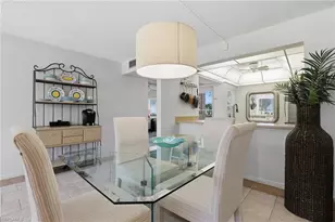 1086 Forest Lakes Dr, Naples, FL 34105 - Photo 15