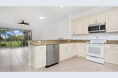 880 Hampton Cir, Naples, FL 34105 - Photo 7