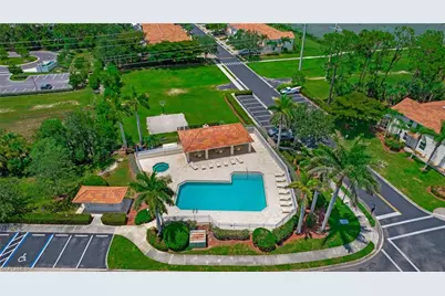 880 Hampton Cir, Naples, FL 34105 - Photo 35
