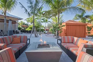 9386 Pocida Ct, Naples, FL 34119 - Photo 41