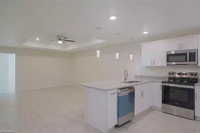 2120 French St, Fort Myers, FL 33916 - Photo 1