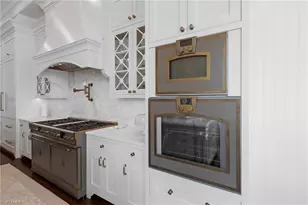 3675 Gordon Dr, Naples, FL 34102 - Photo 9