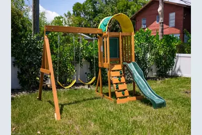 3015 Karen Dr, Naples, FL 34112 - Photo 23