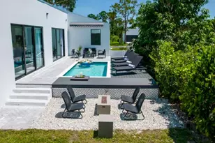 3015 Karen Dr, Naples, FL 34112 - Photo 21
