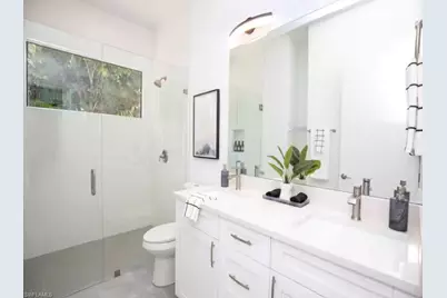 3015 Karen Dr, Naples, FL 34112 - Photo 11