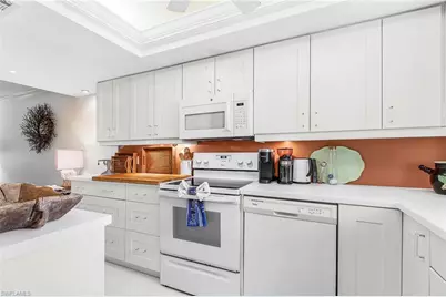 280 2nd Ave S #206, Naples, FL 34102 - Photo 7