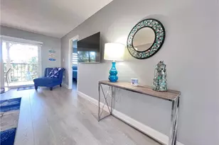 400 Forest Lakes Blvd, Naples, FL 34105 - Photo 5