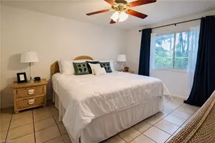 7719 Jewel Ln, Naples, FL 34109 - Photo 9