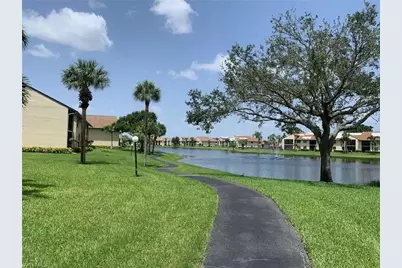 8715 Charter Club Cir #4, Fort Myers, FL 33919 - Photo 23