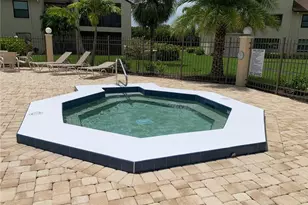 8715 Charter Club Cir, Fort Myers, FL 33919 - Photo 21