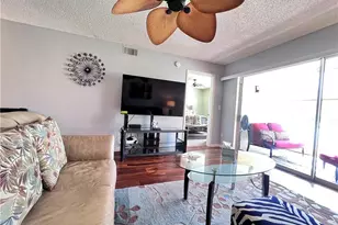 717 Landover Cir, Naples, FL 34104 - Photo 3