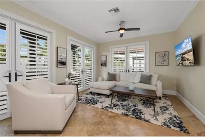 780 5th Ave S #302, Naples, FL 34102 - Photo 9