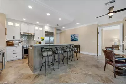 780 5th Ave S #302, Naples, FL 34102 - Photo 5