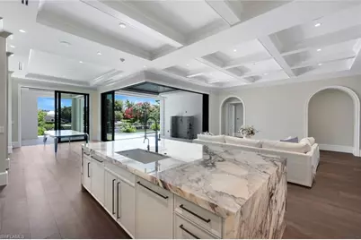 1690 Chesapeake Ave, Naples, FL 34102 - Photo 7