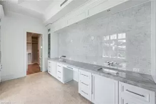 1690 Chesapeake Ave, Naples, FL 34102 - Photo 15