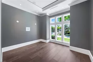 1690 Chesapeake Ave, Naples, FL 34102 - Photo 17