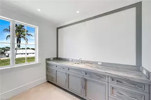 1690 Chesapeake Ave, Naples, FL 34102 - Photo 23
