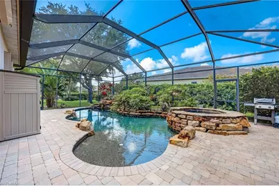 8241 Laurel Lakes Blvd, Naples, FL 34119 - Photo 21