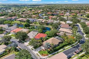 8241 Laurel Lakes Blvd, Naples, FL 34119 - Photo 11