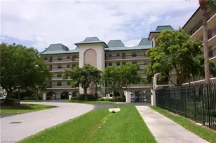 271 Southbay Dr, Naples, FL 34108 - Photo 23