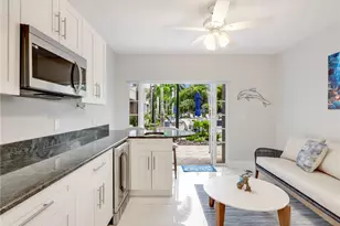 400 Flagship Dr, Naples, FL 34108 - Photo 33