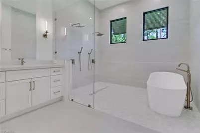 5025 Boxwood Way, Naples, FL 34116 - Photo 17
