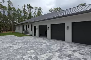 5025 Boxwood Way, Naples, FL 34116 - Photo 7