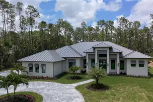 5025 Boxwood Way, Naples, FL 34116 - Photo 3