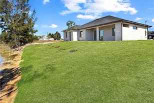2206 NE 35th Ln, Cape Coral, FL 33909 - Photo 23