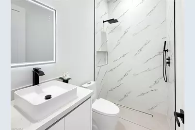2206 NE 35th Ln, Cape Coral, FL 33909 - Photo 15