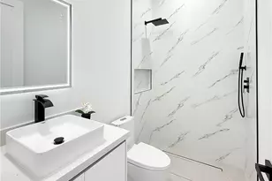 2206 NE 35th Ln, Cape Coral, FL 33909 - Photo 15
