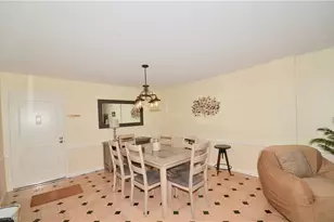 555 Park Shore Dr, Naples, FL 34103 - Photo 7
