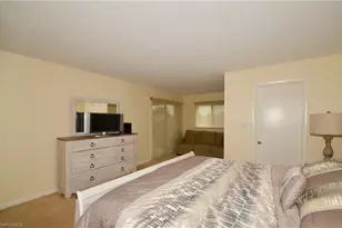 555 Park Shore Dr, Naples, FL 34103 - Photo 13