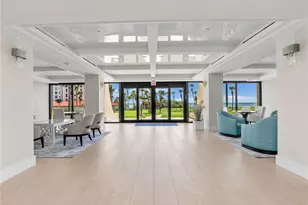 10851 Gulf Shore Dr, Naples, FL 34108 - Photo 23