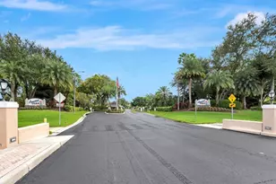 3063 Waterview Point, Naples, FL 34120 - Photo 9