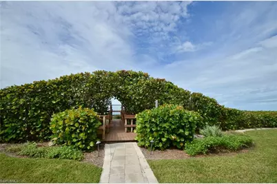 10851 Gulf Shore Dr #303, Naples, FL 34108 - Photo 29