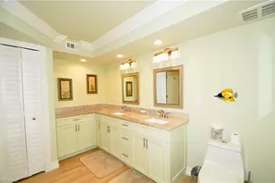 10851 Gulf Shore Dr, Naples, FL 34108 - Photo 15