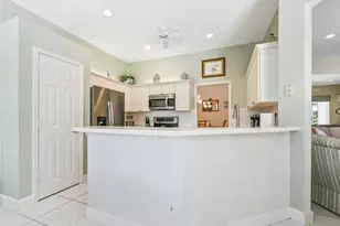 2259 Island Cove Cir, Naples, FL 34109 - Photo 15