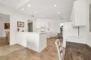 3141 Aviamar Cir, Naples, FL 34114 - Photo 7