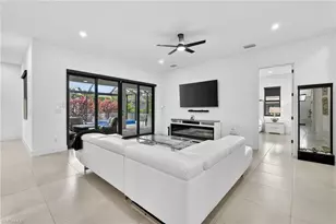 3724 SW 3rd St, Cape Coral, FL 33991 - Photo 5