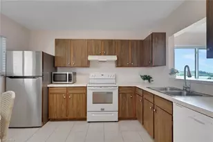 307 Goodlette-Frank Rd S, Naples, FL 34102 - Photo 5