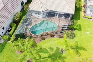 4388 Pomarine Ct, Naples, FL 34119 - Photo 3