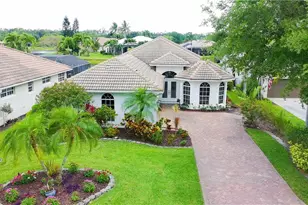 4388 Pomarine Ct, Naples, FL 34119 - Photo 1