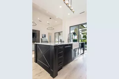 2749 Medallist Ln, Naples, FL 34109 - Photo 7
