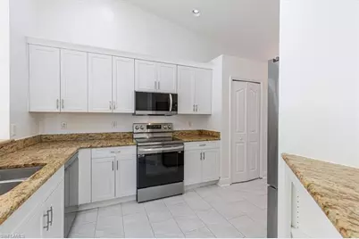 5446 Whitten Dr #19, Naples, FL 34104 - Photo 9